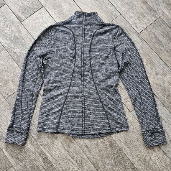 Lululemon Run Briskly 1/2 Zip Black and Gray - Picture 16 of 16